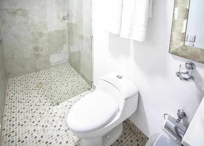 Hotel Oyo Plaza Torres, Cabo San Lucas
